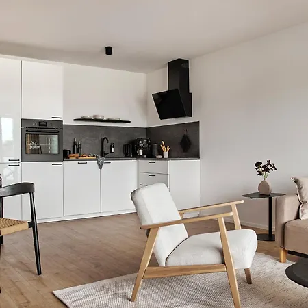 Matt ' Komfortables 3-zimmer-apartment Mit Balkon 아파트