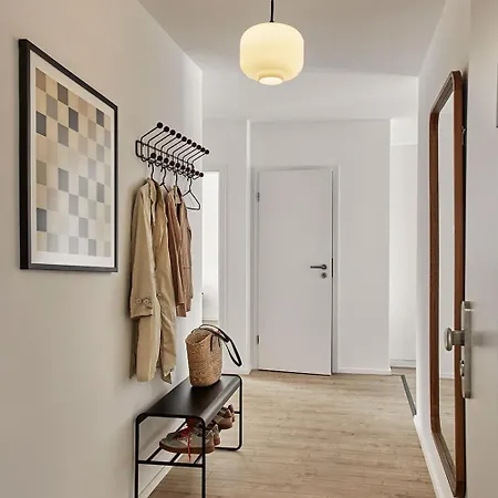 Matt ' Komfortables 3-zimmer-apartment Mit Balkon 아파트