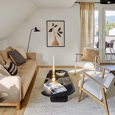 Matt ' Komfortables 3-zimmer-apartment Mit Balkon 오펜부르크