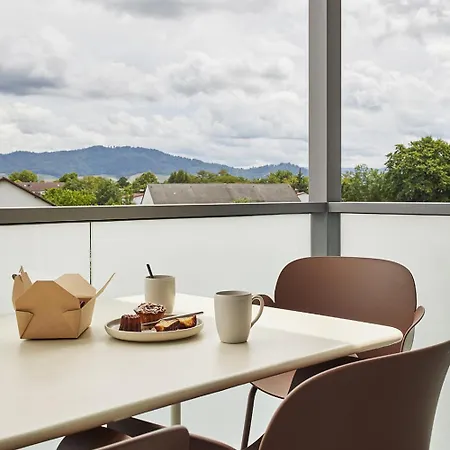 아파트 Matt ' Komfortables 3-zimmer-apartment Mit Balkon *