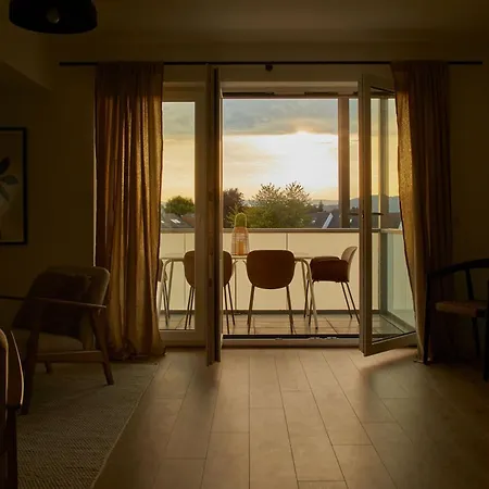 Matt ' Komfortables 3-zimmer-apartment Mit Balkon 아파트 오펜부르크